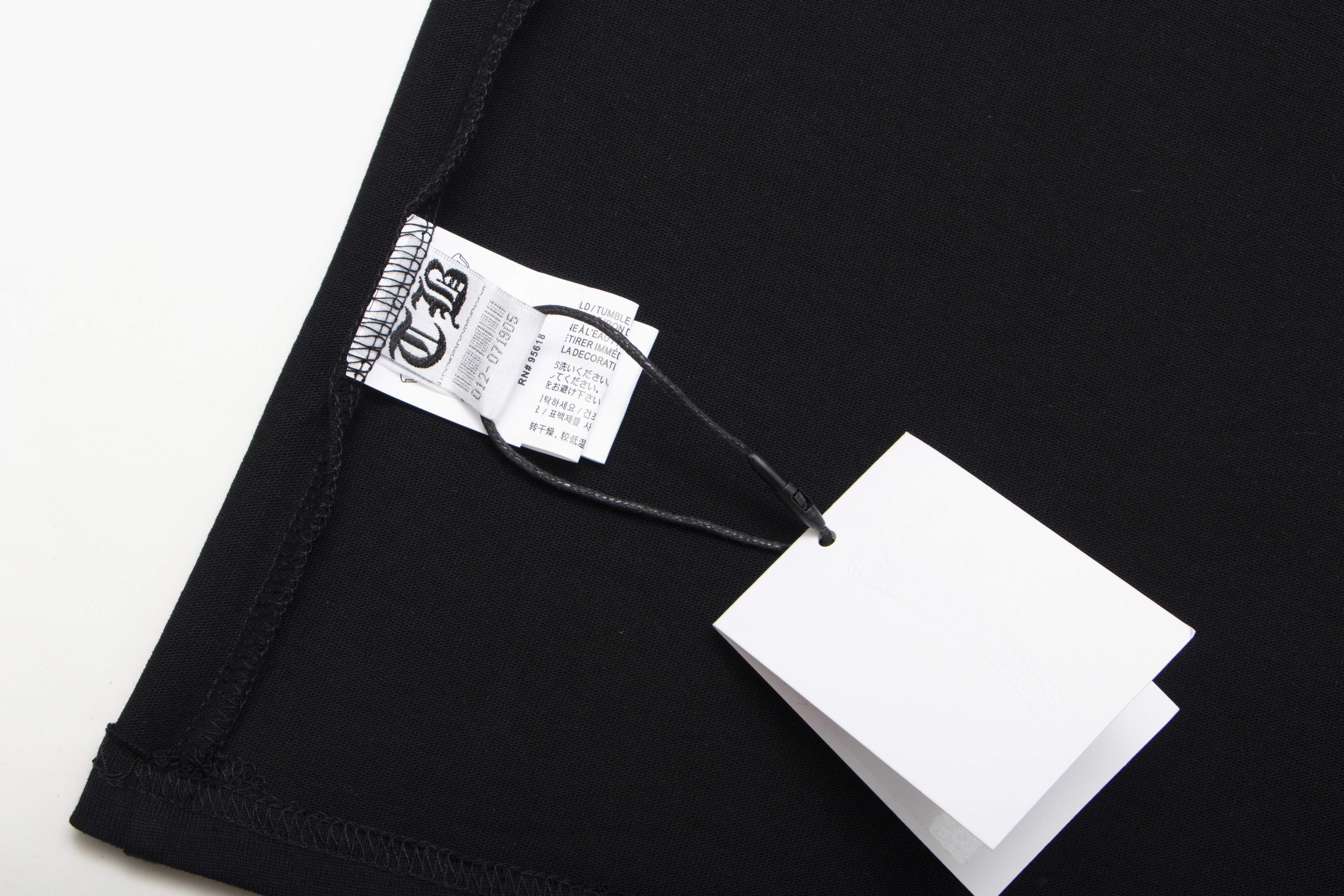 CHROME-HEARTS Eye Chart Dagger T-shirt K6025